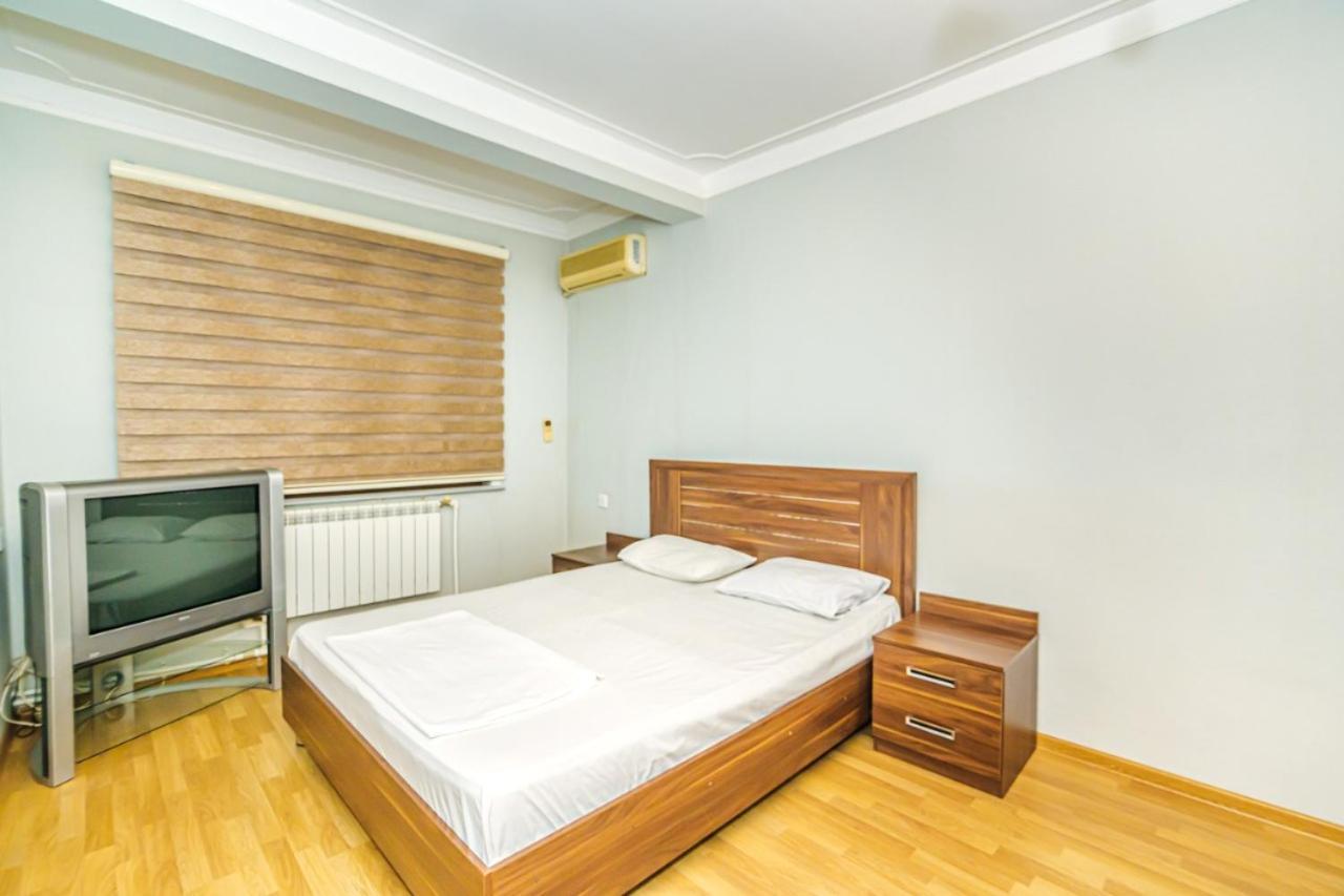 Lux 1 Apartment *