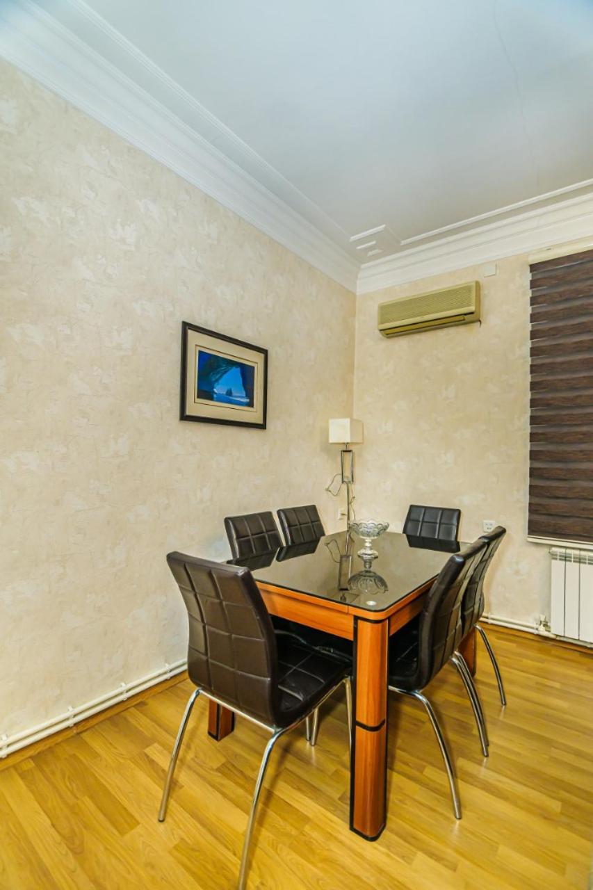 Apartment Lux 1 *