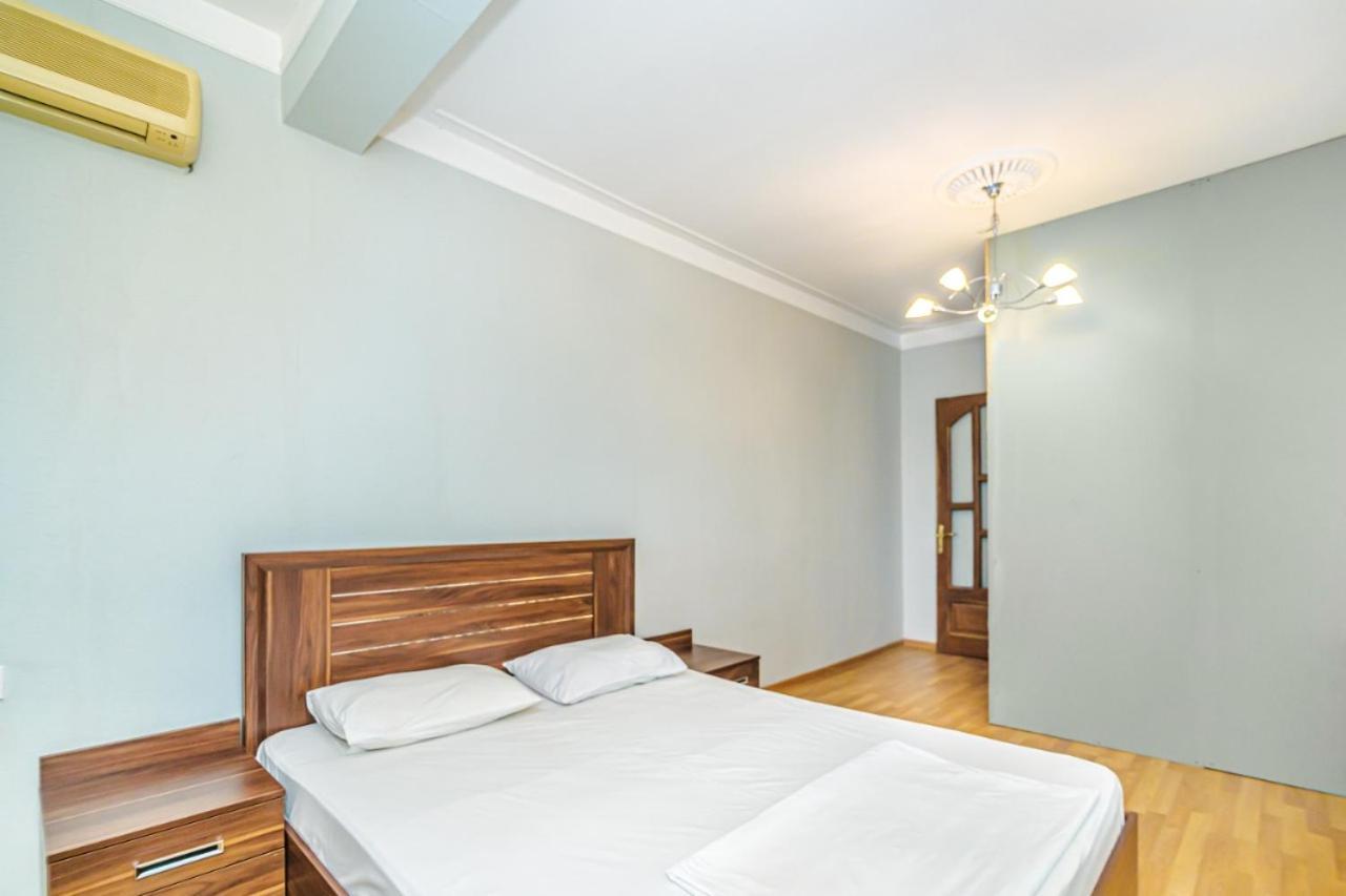 Lux 1 Apartment